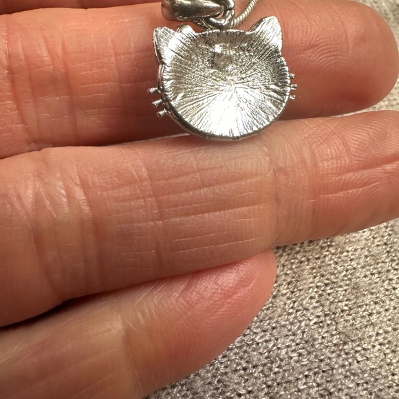 Sparkling Kitty Pendant Necklace - Picture 3 of 6